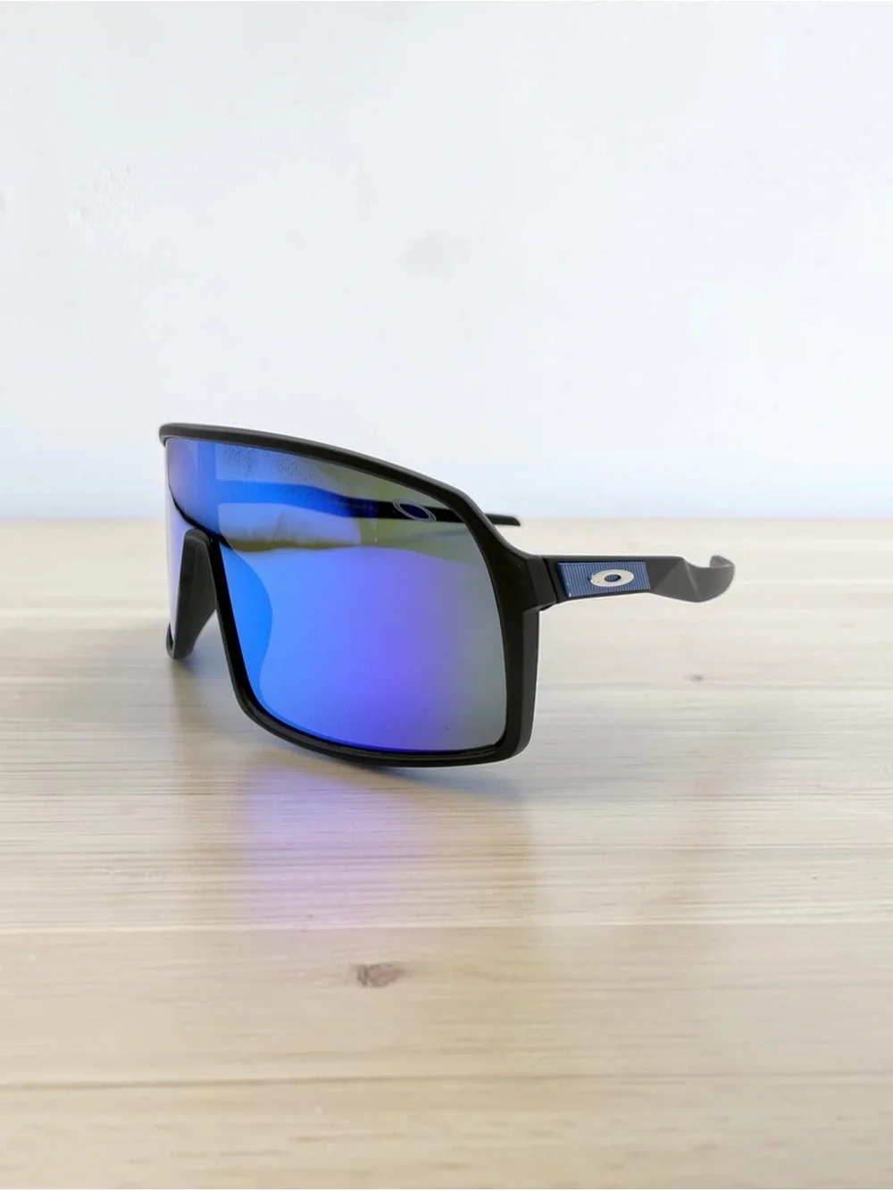 Oakley Sutro Lite Sweep Sunglasses Matte Black Prizm Sapphire Shield